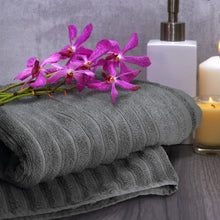 Load image into Gallery viewer, Palms Luxury Towel
